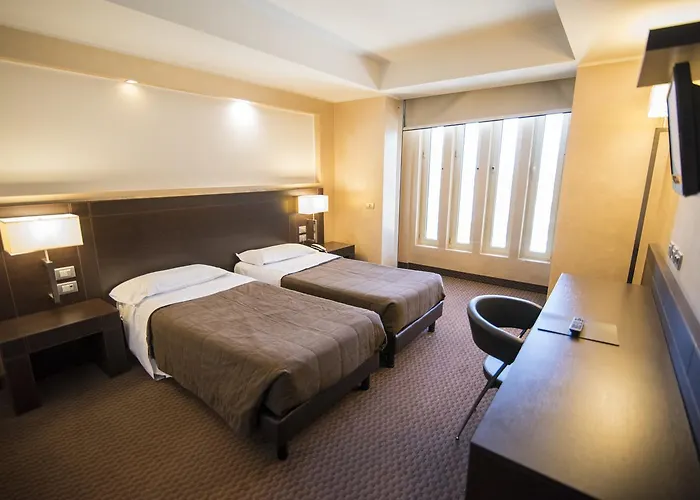 E' Hotel
